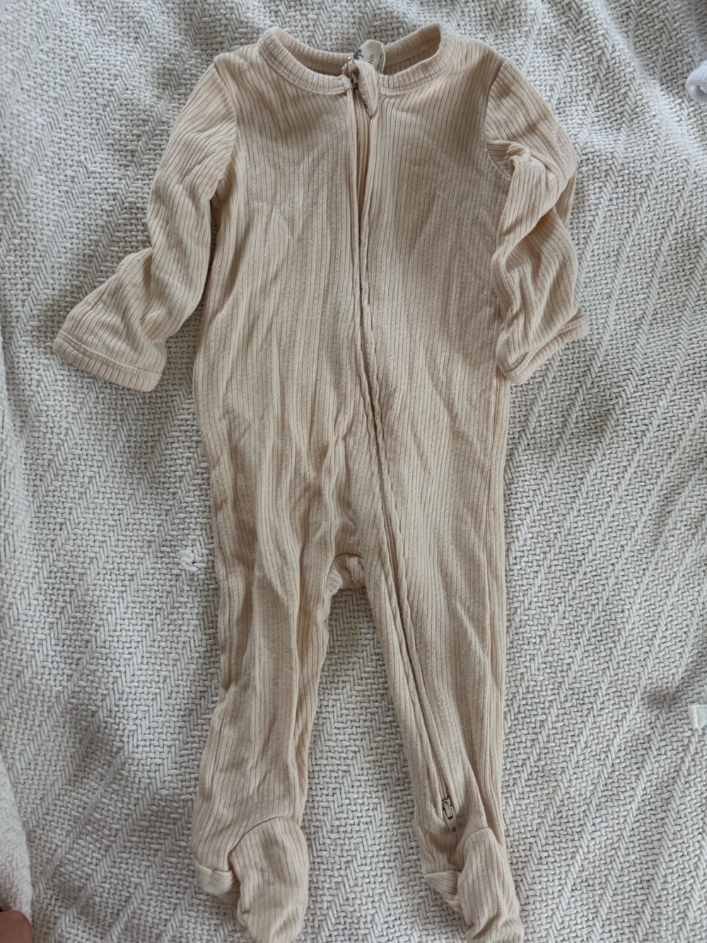 kate quinn bamboo Ribbed gender neutral footie in oatmeal (beige)